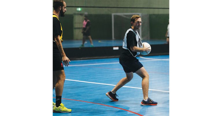 Sport News - Boys Take To The Netball NSW Court!