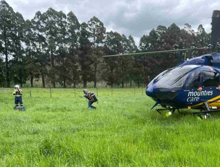 CareFlight-response-on-Central-MacDonald-e1729498153707-1024x777 (1)