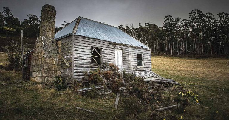 The Pros and Cons of Buying A Fixer Upper Home