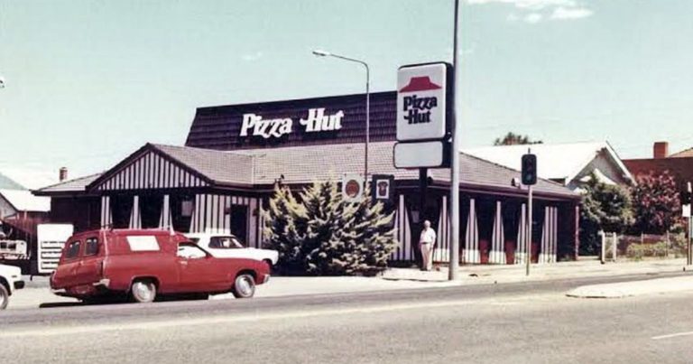 Pizza Hut Restaurants Journey From 1970S To Present Day
